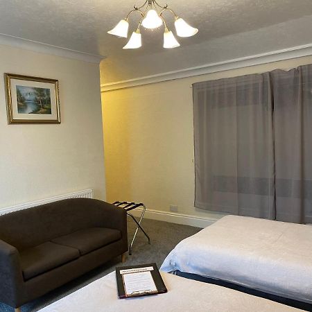 Bron Menai Guest House 카나번 외부 사진