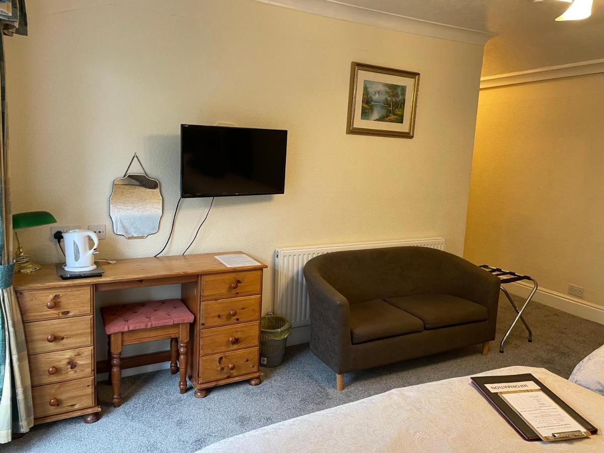 Bron Menai Guest House 카나번 외부 사진