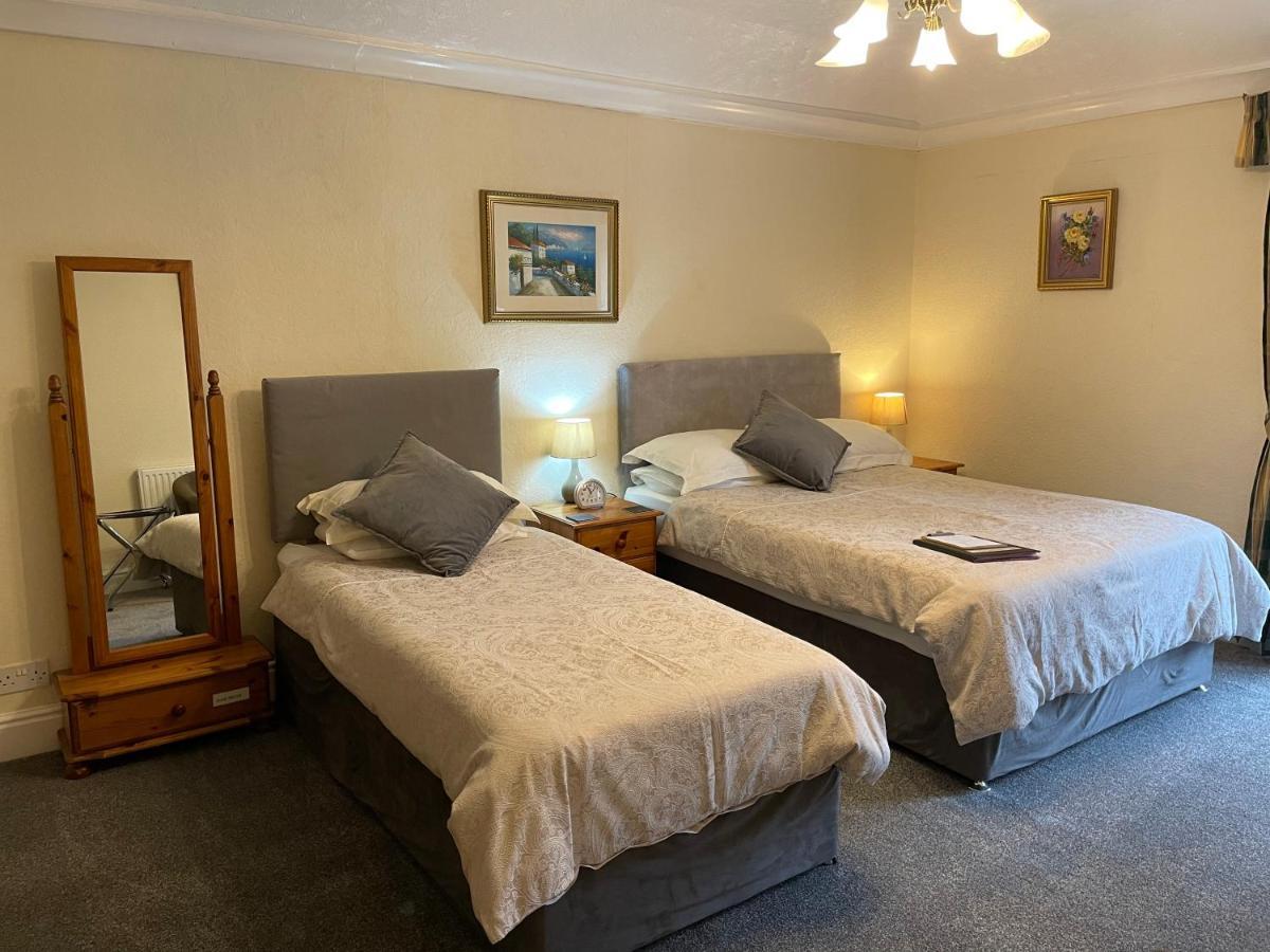 Bron Menai Guest House 카나번 외부 사진
