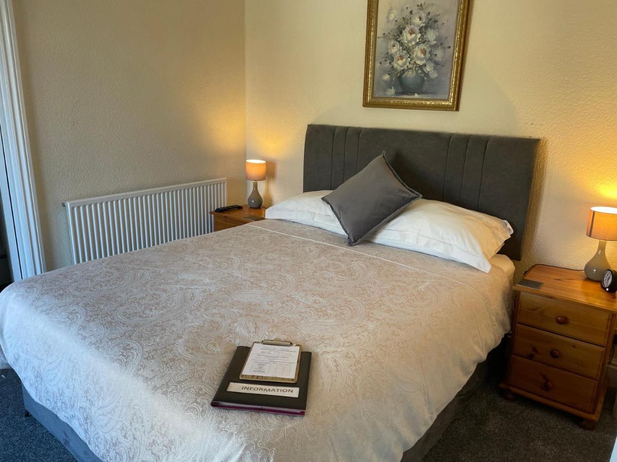 Bron Menai Guest House 카나번 외부 사진