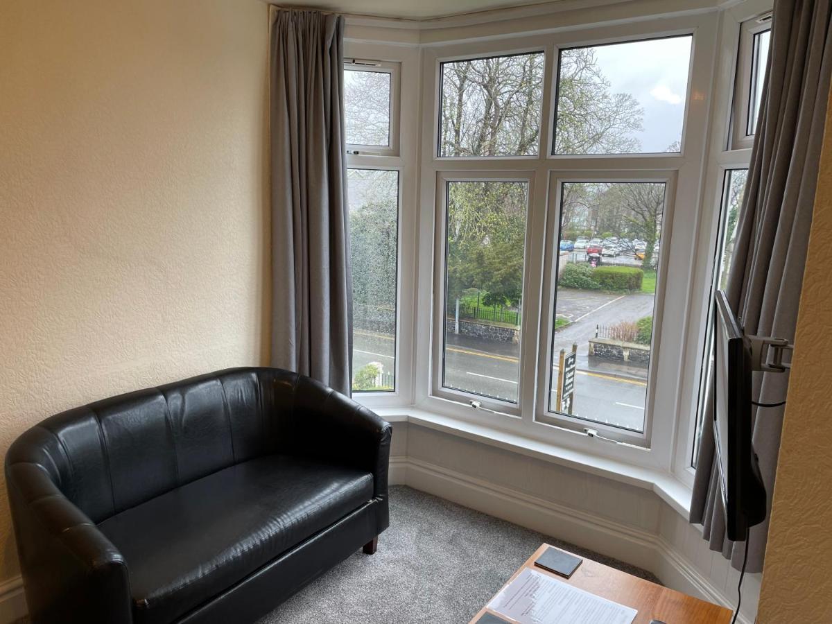 Bron Menai Guest House 카나번 외부 사진