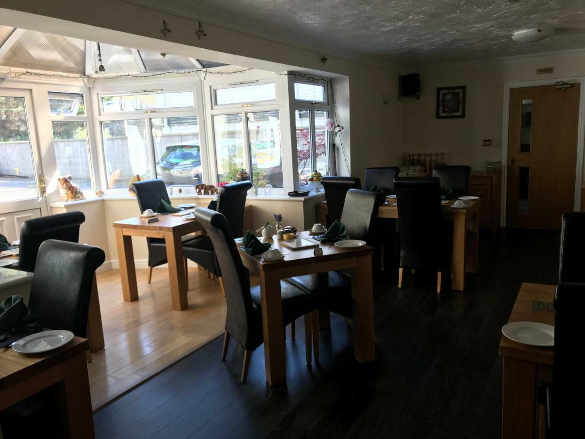 Bron Menai Guest House 카나번 외부 사진